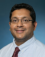 Shahzad W Khan, MD practices Pulmonary Medicine in Worcester